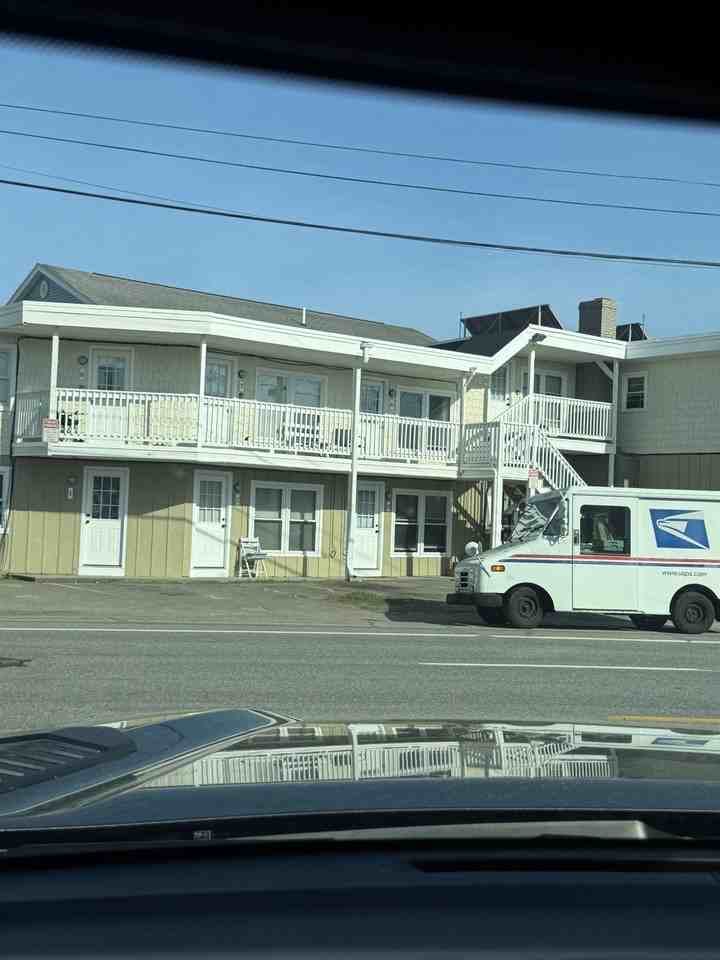 20 Ocean Blvd - Photo 6 of 6