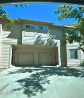 featured image of 1319 Powell Ln