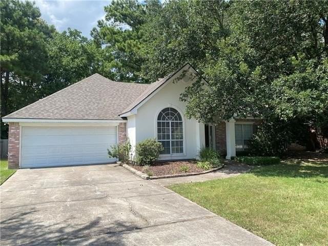 1373 Fairfield Dr - Photo 2 of 22