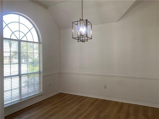 1373 Fairfield Dr - Photo 5 of 22
