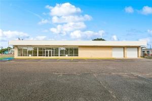 featured image of 33 Saint Charles St