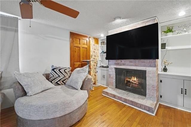 1300 Belmont Pl - Photo 2 of 18