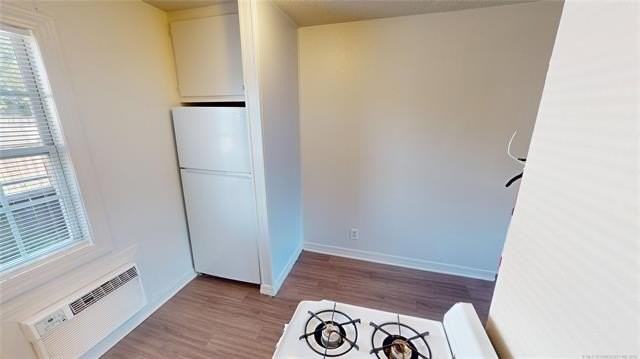 205 W Birch St #7 - Photo 6 of 10