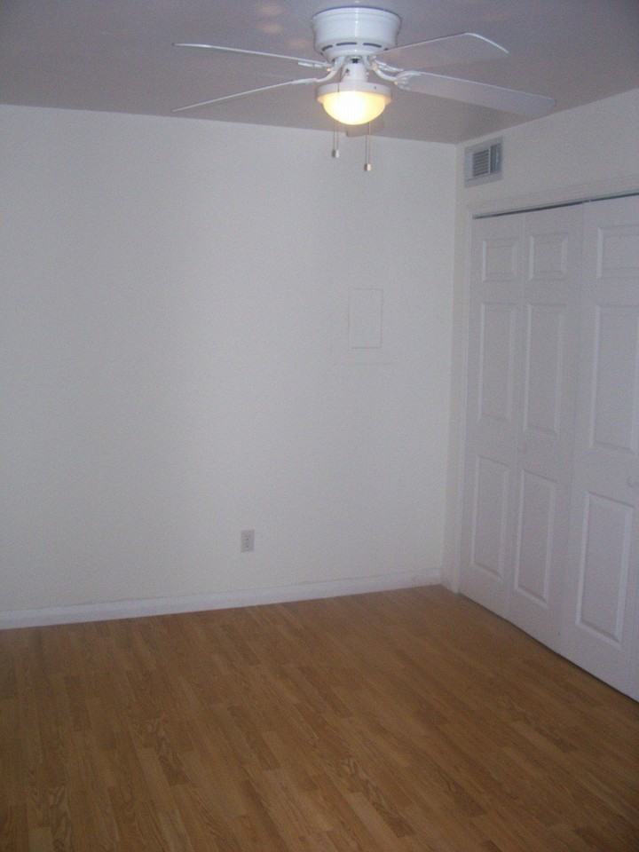 9825 Walnut St #308 - Photo 3 of 5