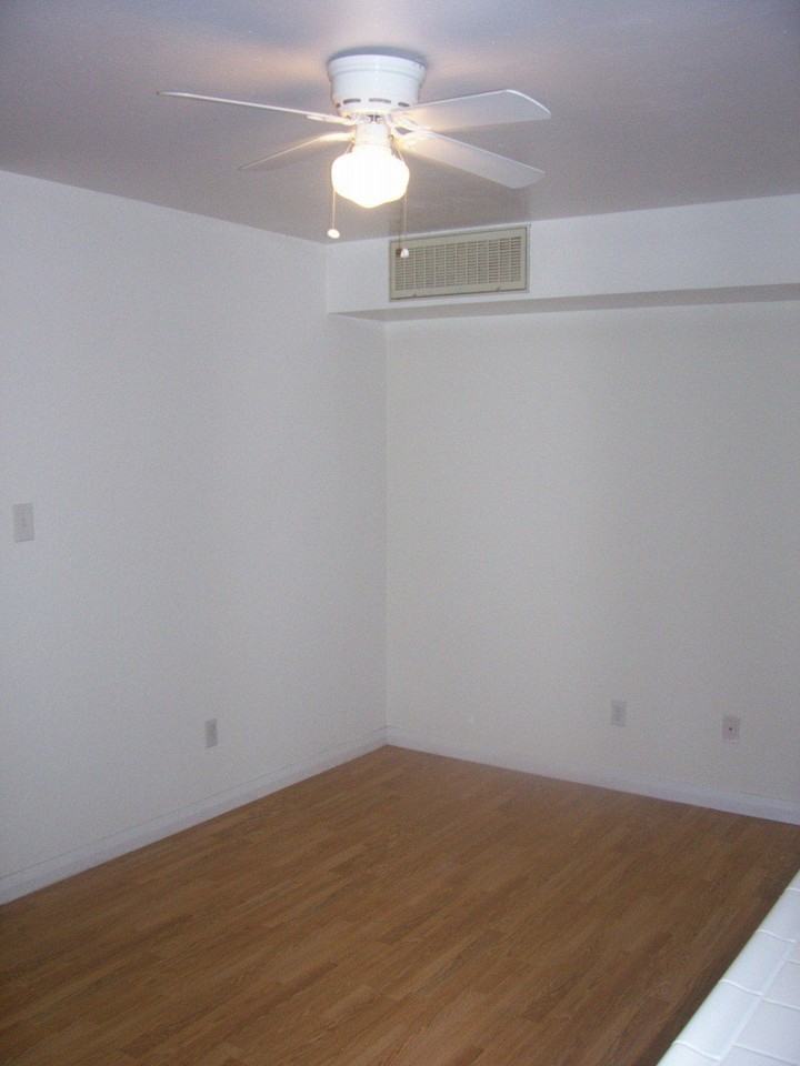 9825 Walnut St #308 - Photo 4 of 5