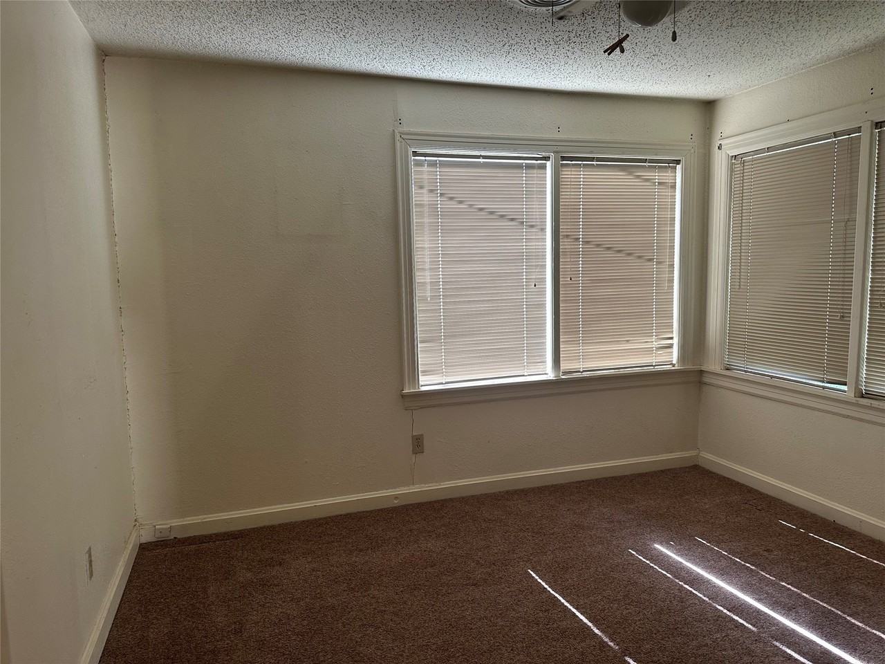 2926 S 12th St - Photo 6 of 7