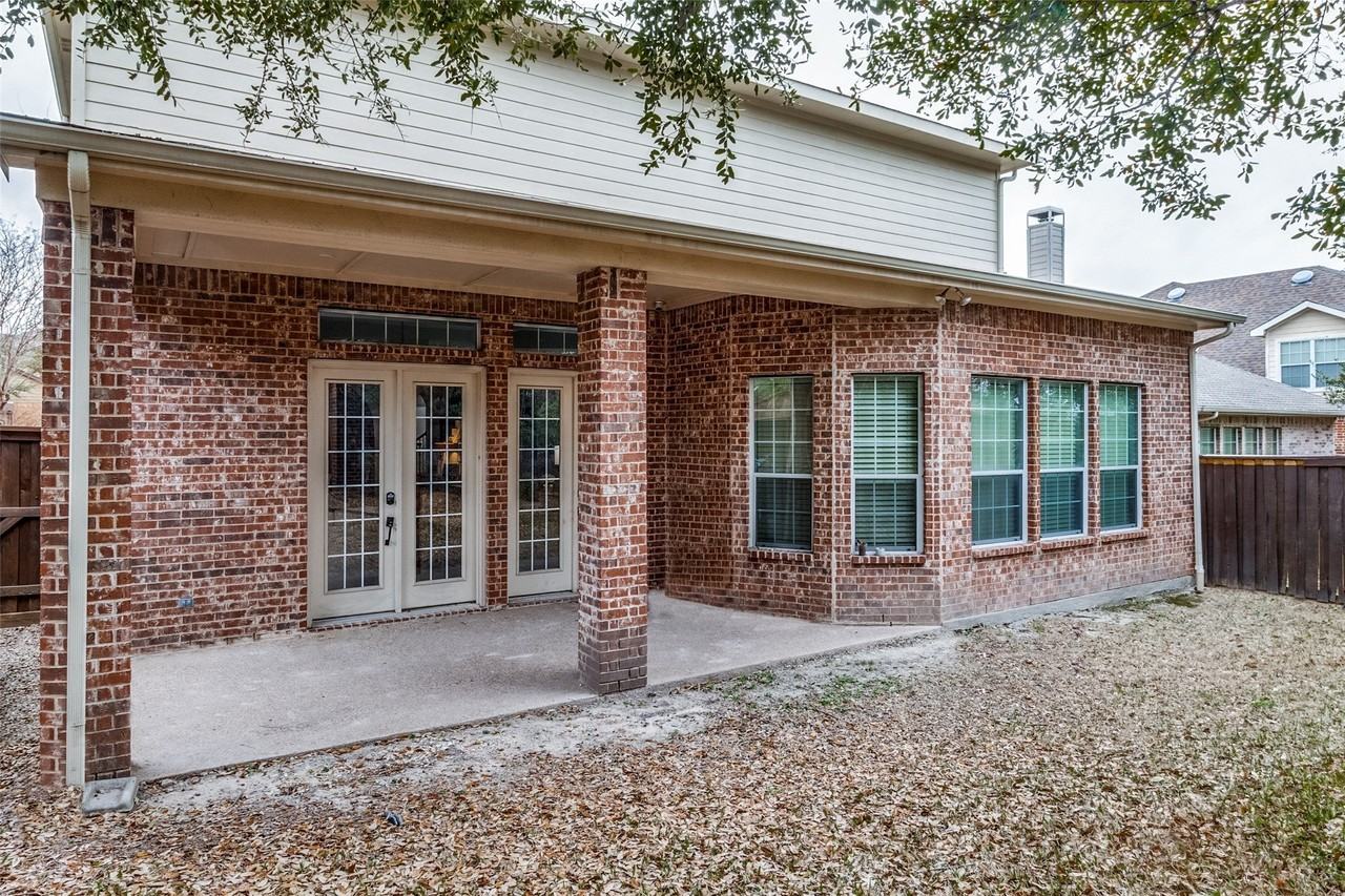 10829 Dixon Branch Dr - Photo 4 of 24