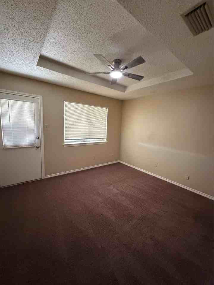 6506 Sayle St #B - Photo 5 of 9
