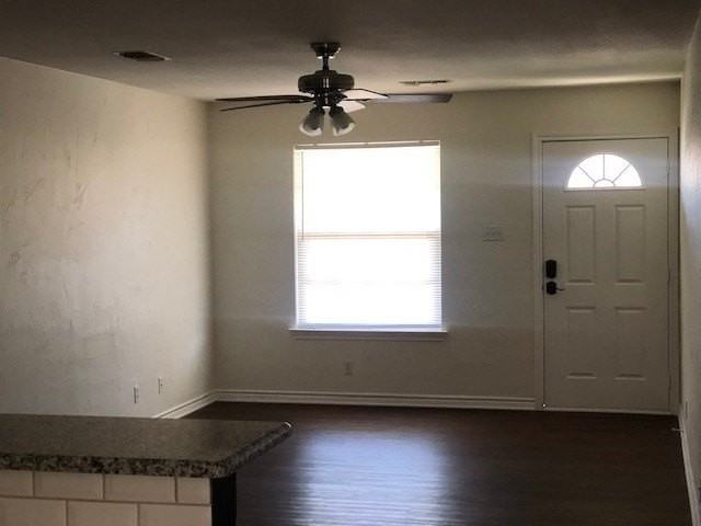 107 Church St - Photo 4 of 13