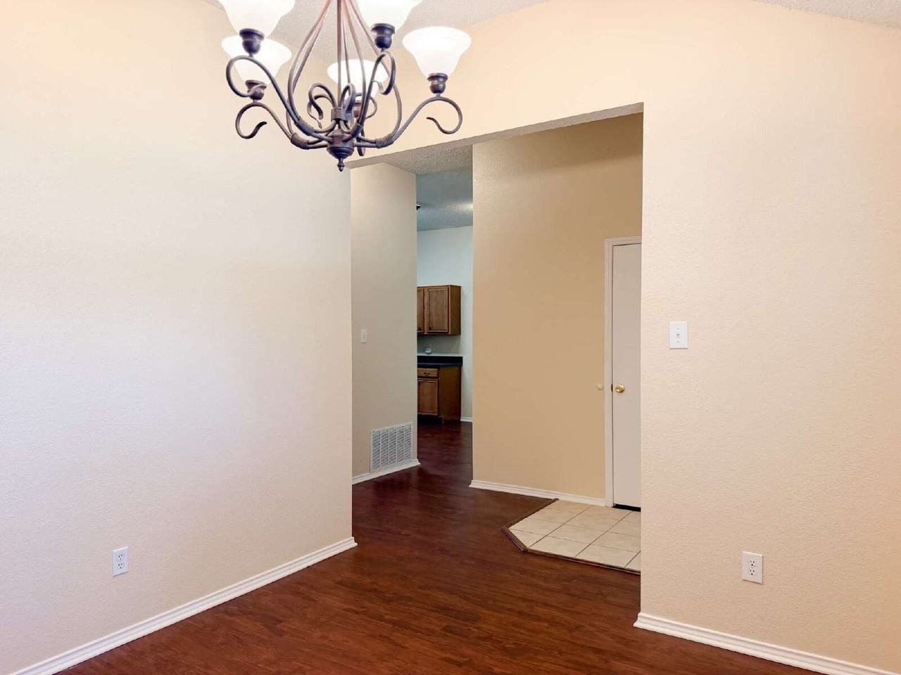 833 Edgehill Rd - Photo 6 of 28