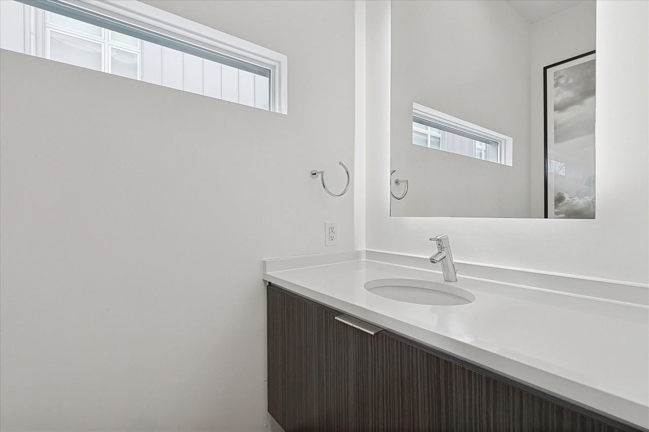 2706 Throckmorton St #D - Photo 7 of 28