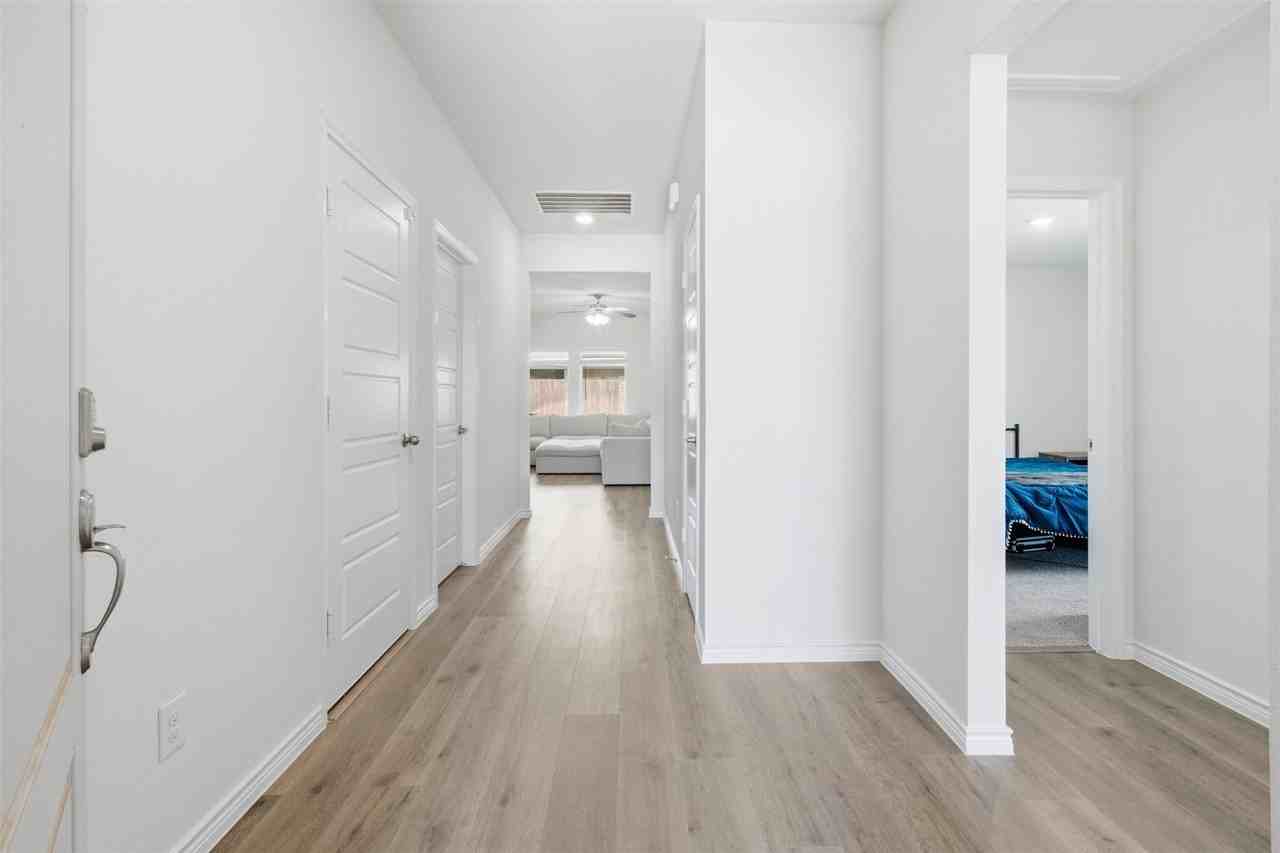 9937 Tin Star St - Photo 4 of 22