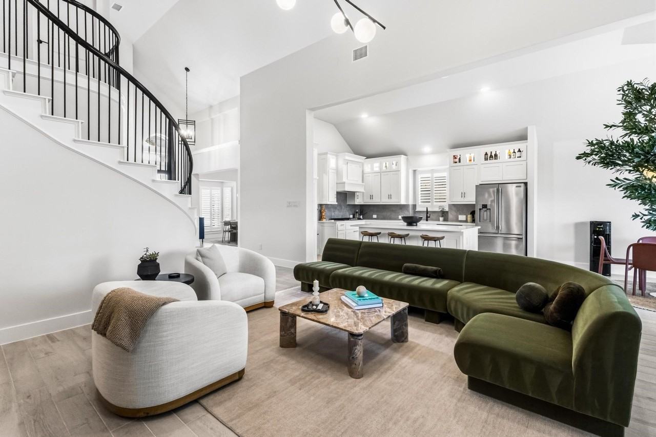7028 Capanna Trl - Photo 3 of 40