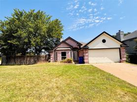 201 Hillside Dr - Photo 1 of 1