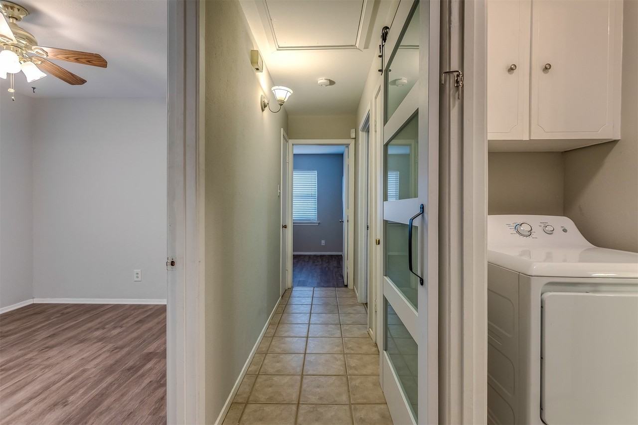 2221 N Mill St - Photo 6 of 40