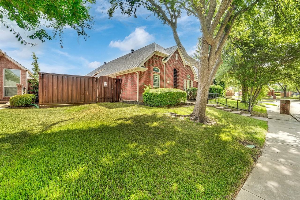 3116 Glen Canyon Dr - Photo 2 of 28