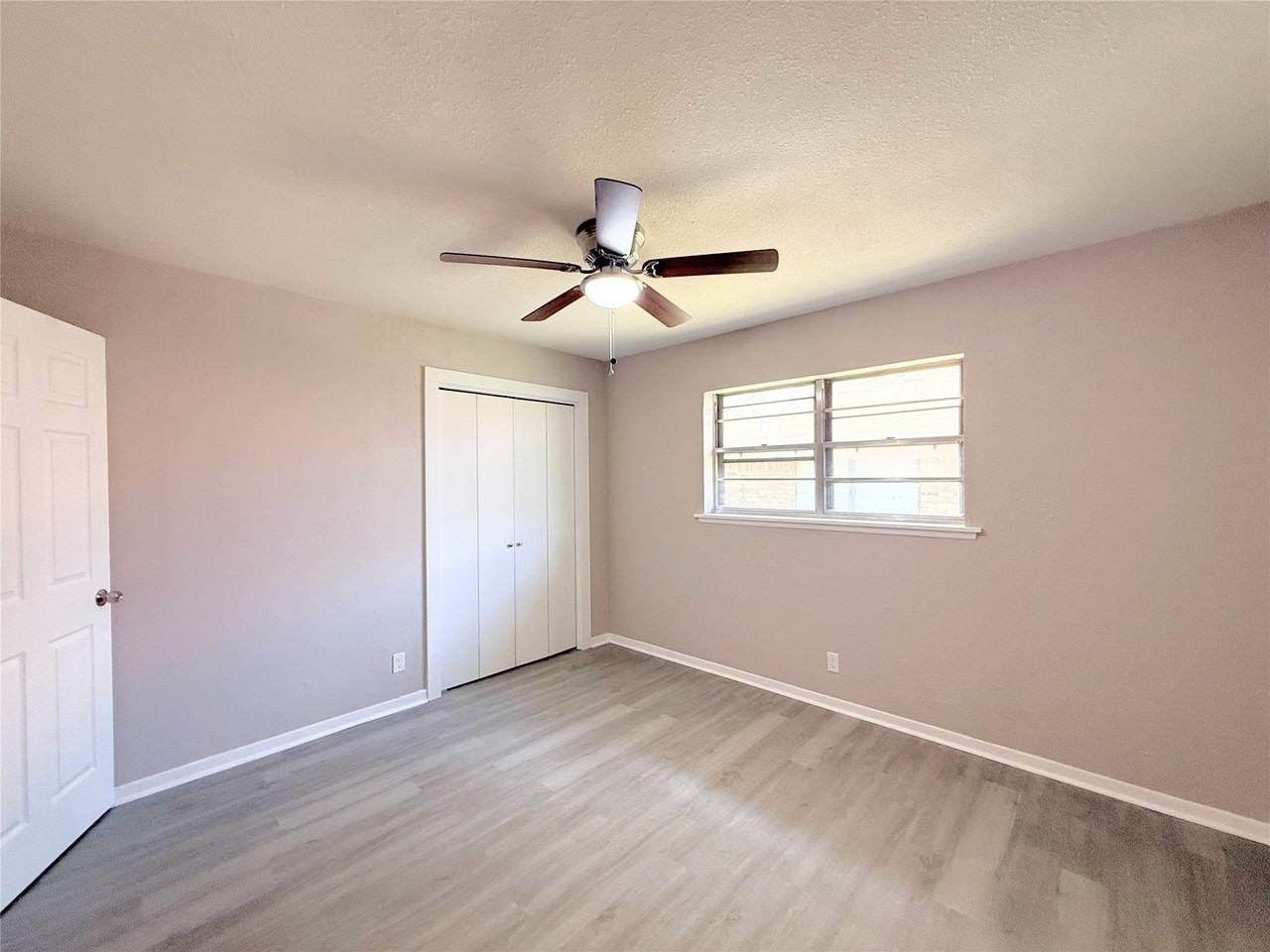 1228 Oak Dr - Photo 6 of 26