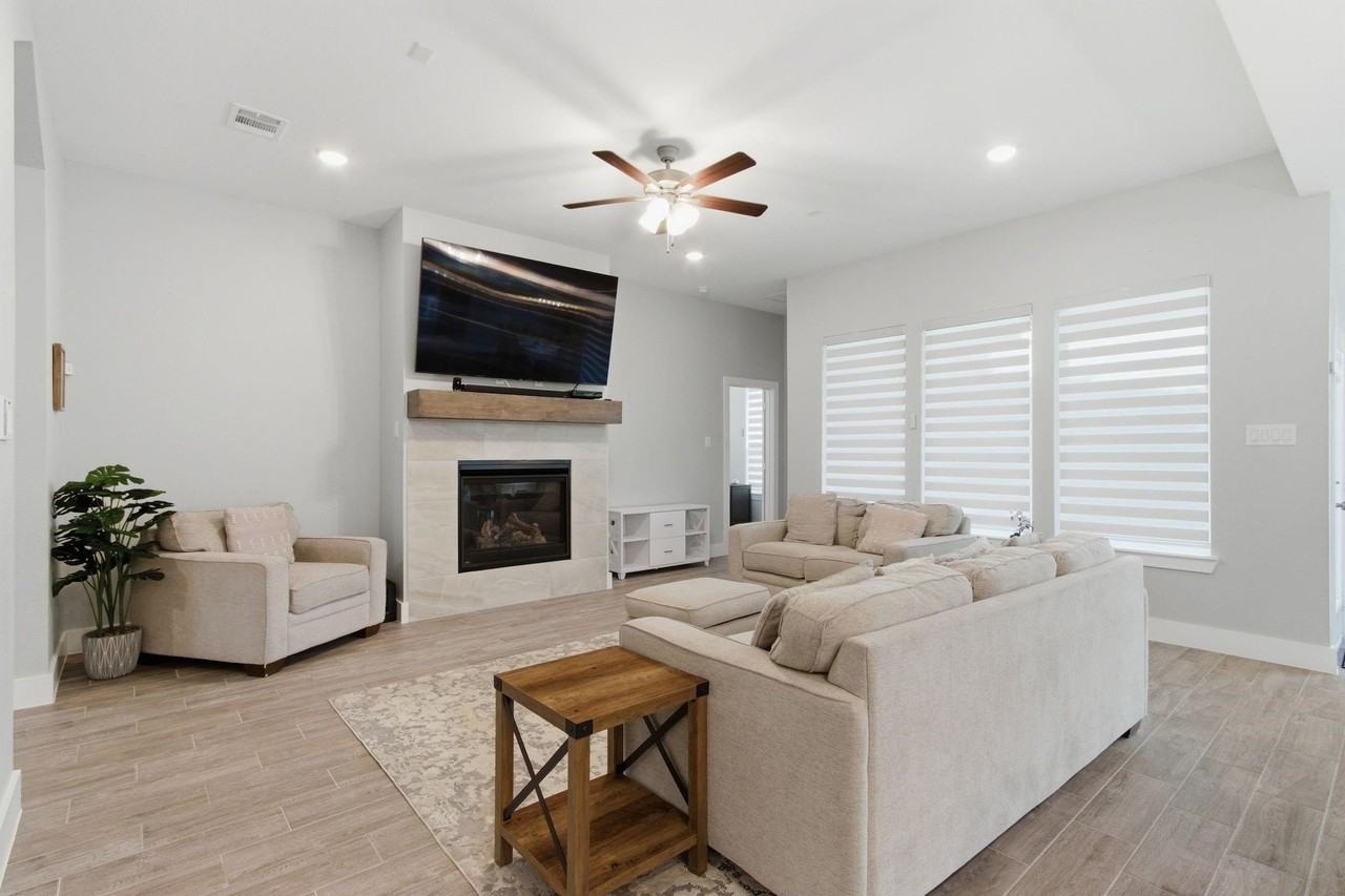 7217 Mantle Ridge Dr - Photo 6 of 31