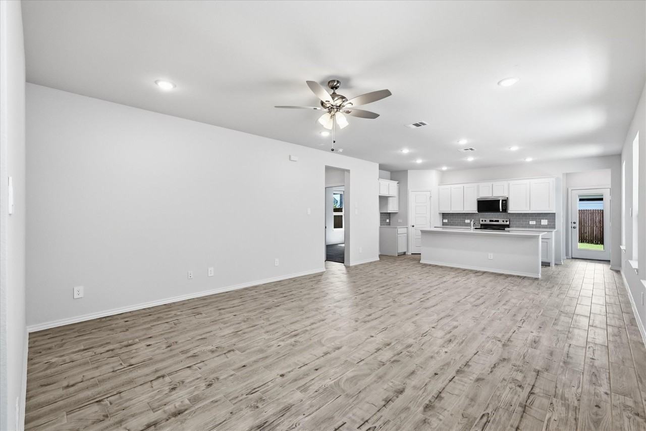 3311 Dahlia Dr - Photo 6 of 25