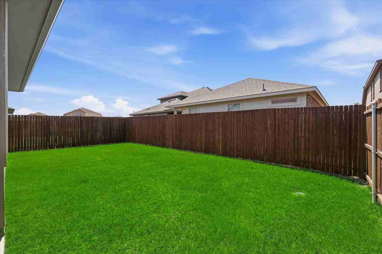 3311 Dahlia Dr - Photo 7 of 24