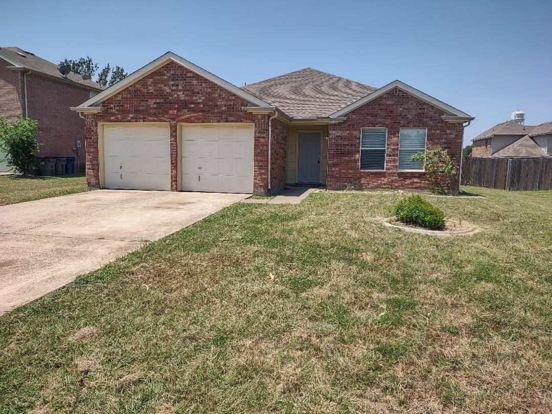 1613 Wavecrest Dr - Photo 3 of 35