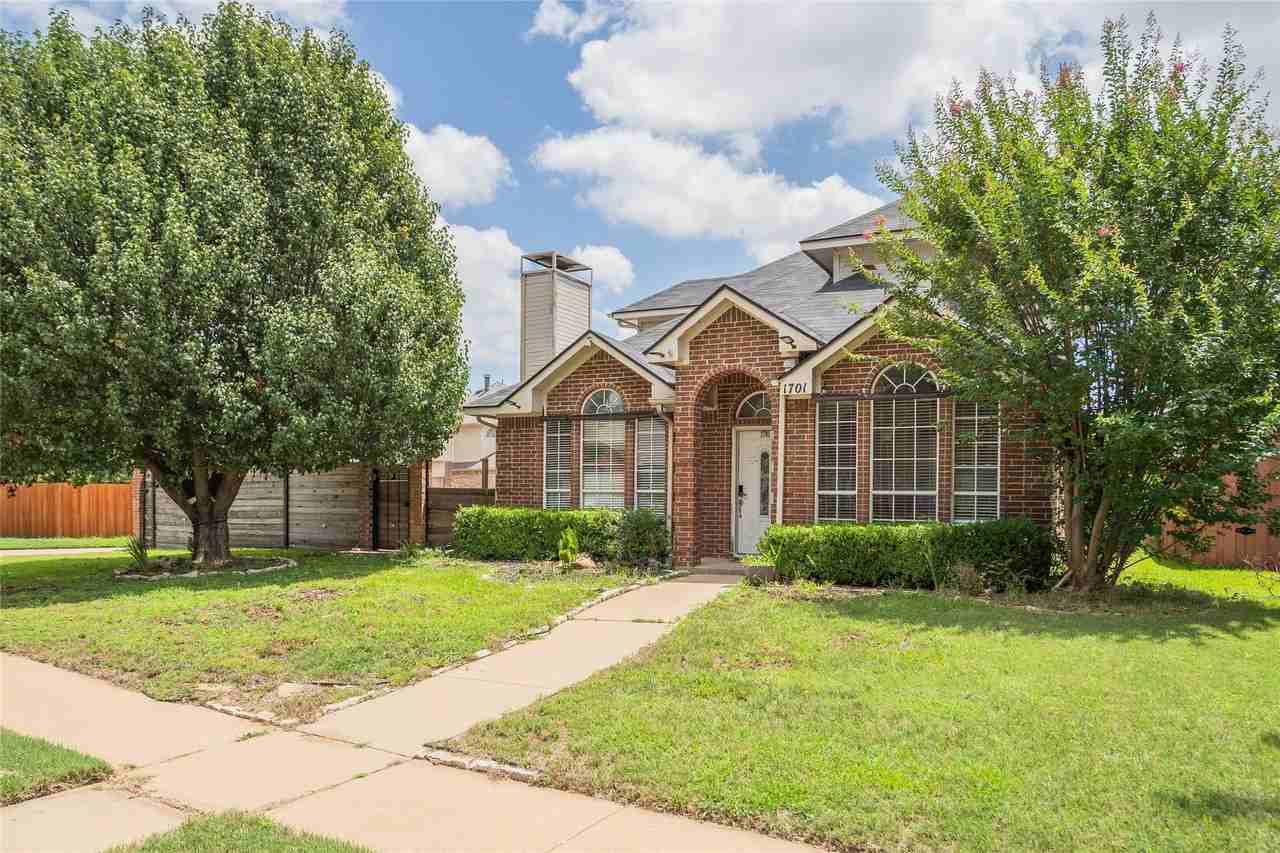 1701 Creekway Dr - Photo 3 of 28