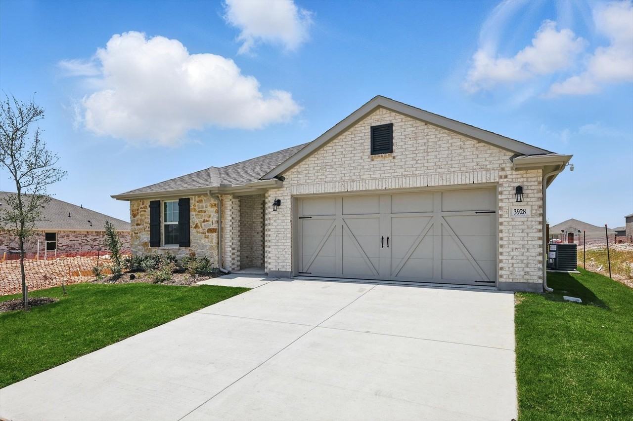 3928 Malachite Dr - Photo 3 of 27