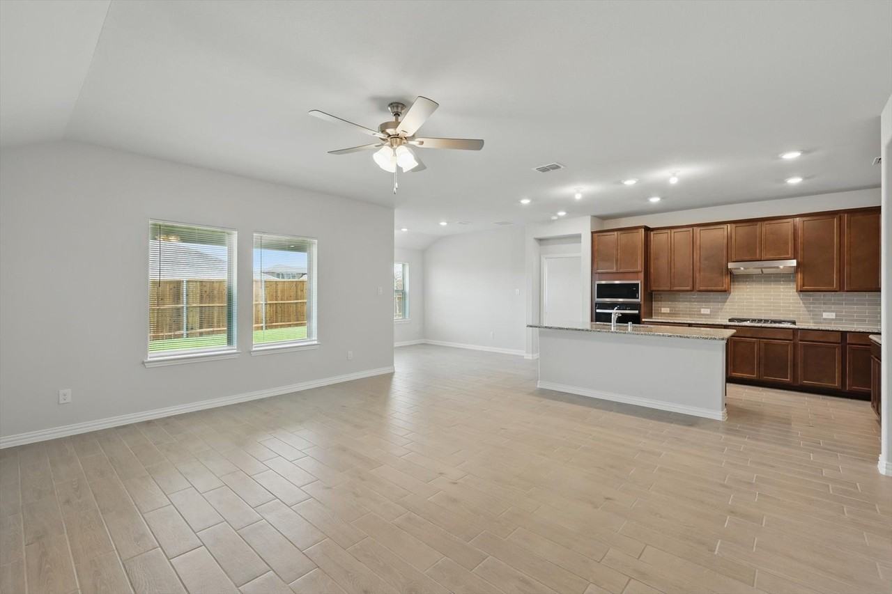3928 Malachite Dr - Photo 6 of 27