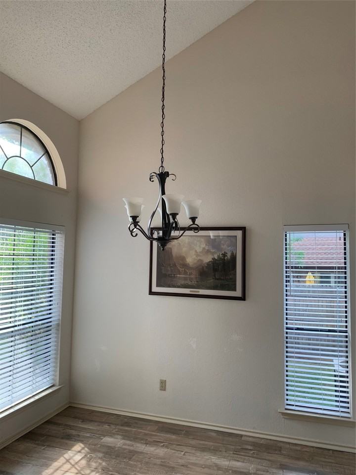 6828 Dalmation Cir - Photo 3 of 19