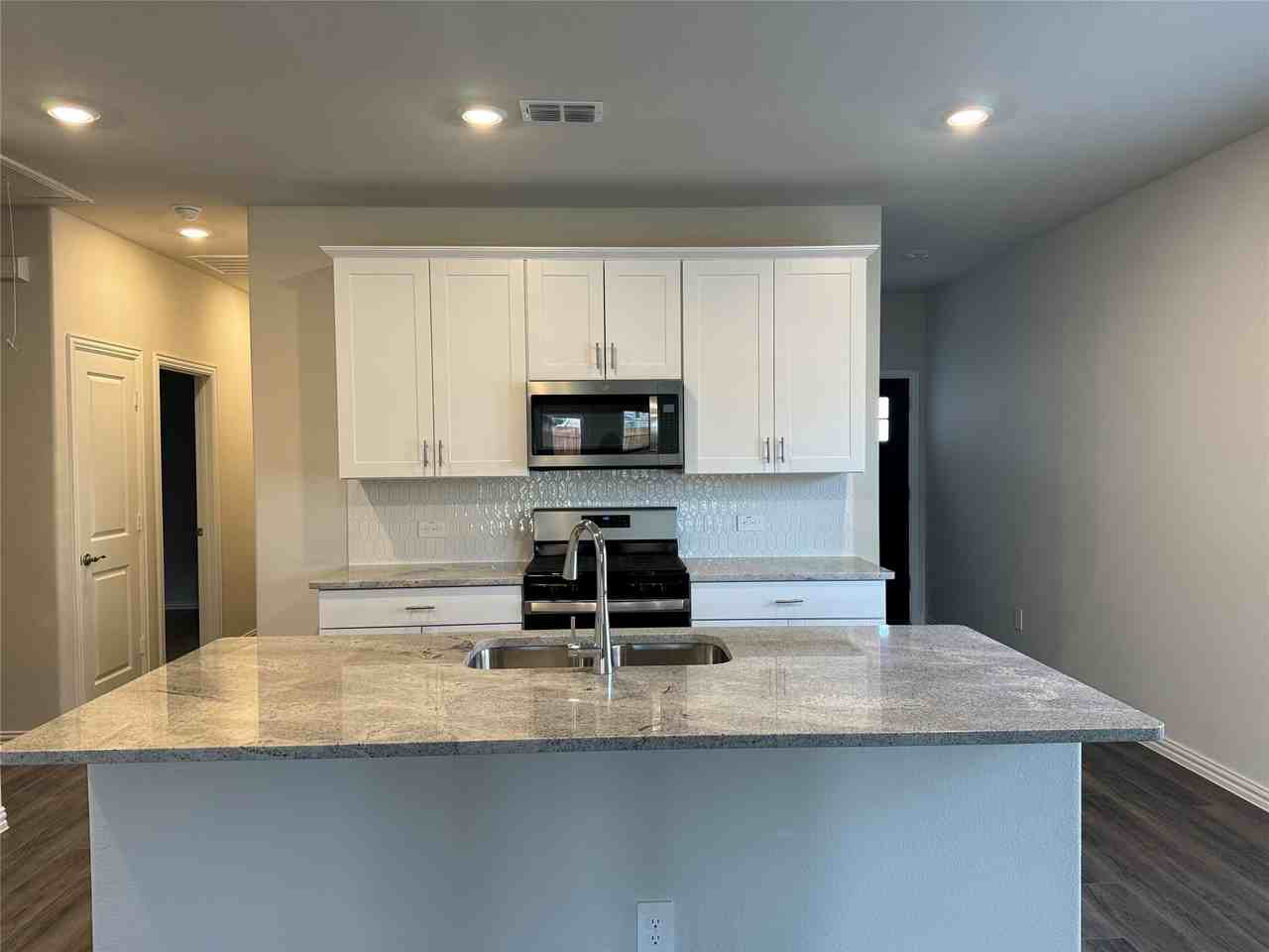 503 Cottagewood Dr - Photo 6 of 40