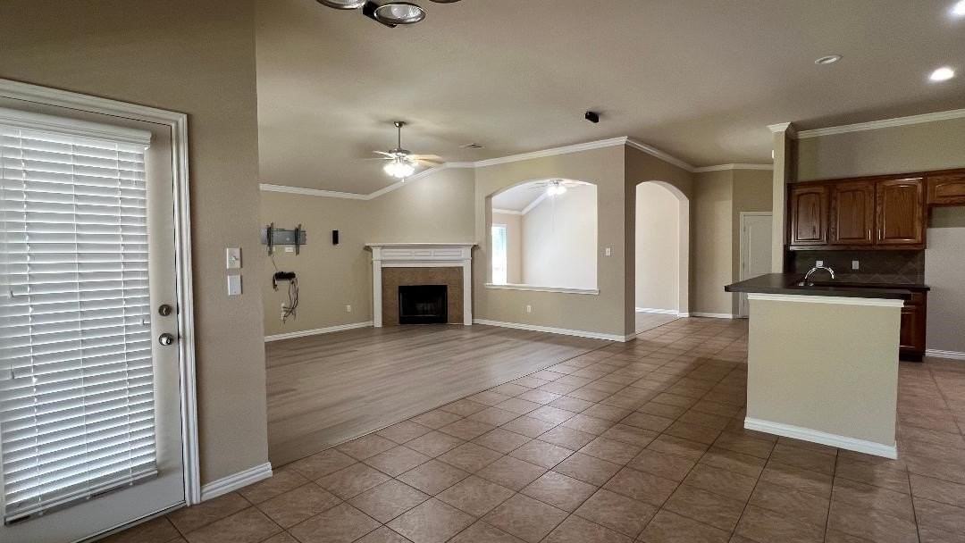 5823 Sunny Meadow Ln - Photo 5 of 11