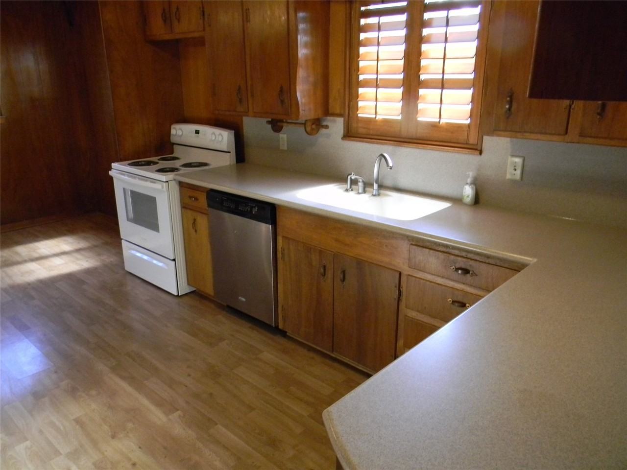 7400 Ball Rd - Photo 7 of 17