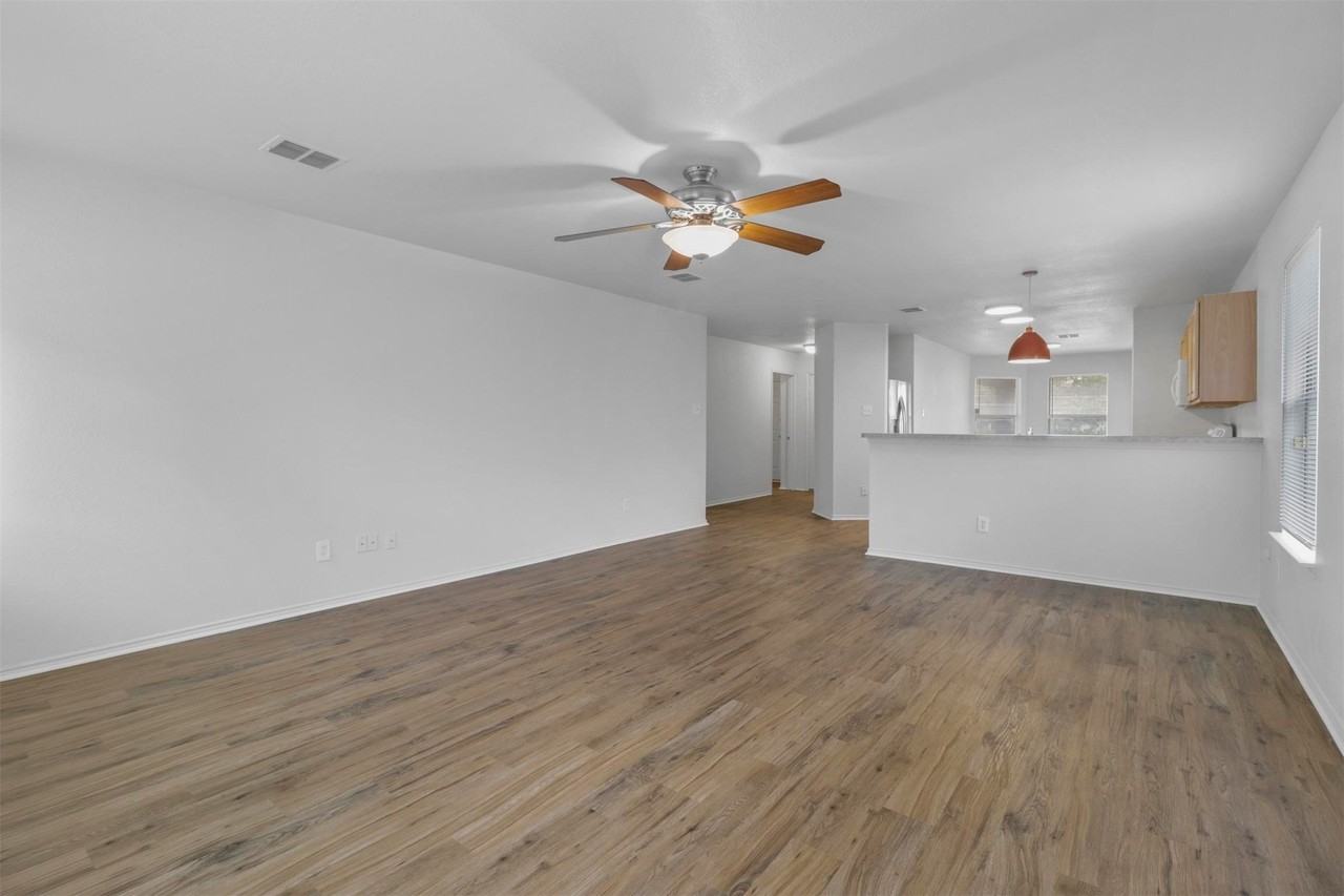 2205 Lookout Ln - Photo 7 of 40