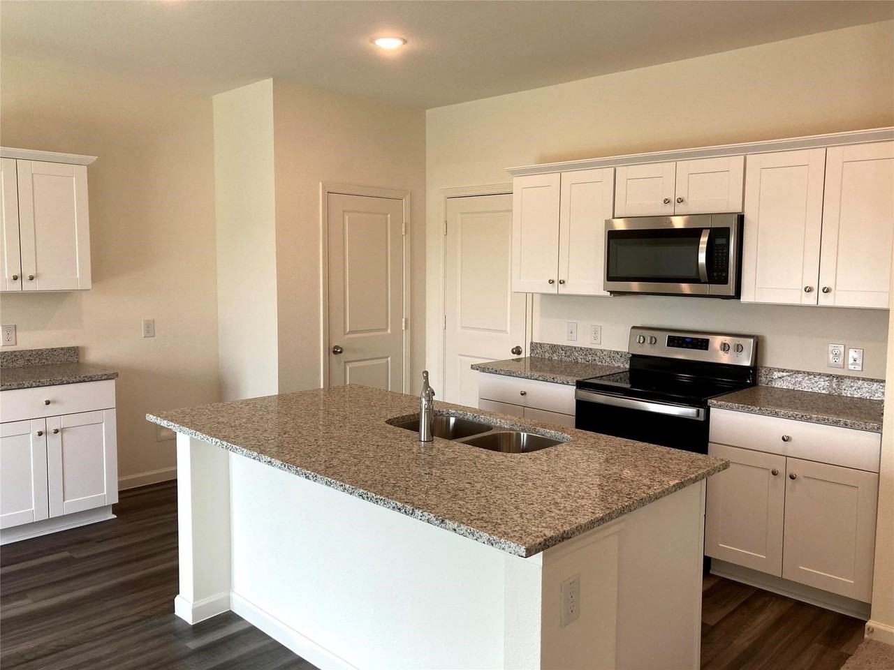 311 Madison Way - Photo 2 of 29