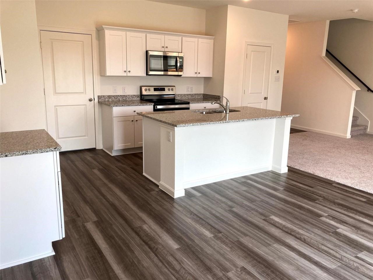 311 Madison Way - Photo 3 of 29