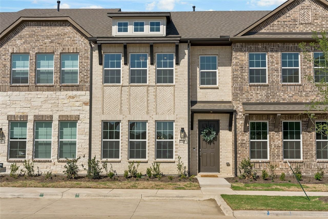 2249 Adena Springs Dr - Photo 3 of 27