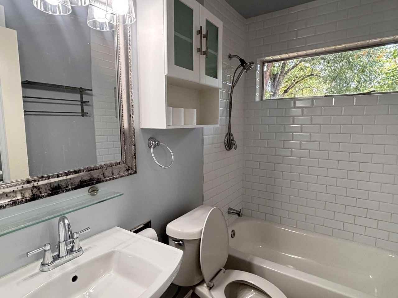 1821 Donna St - Photo 7 of 11