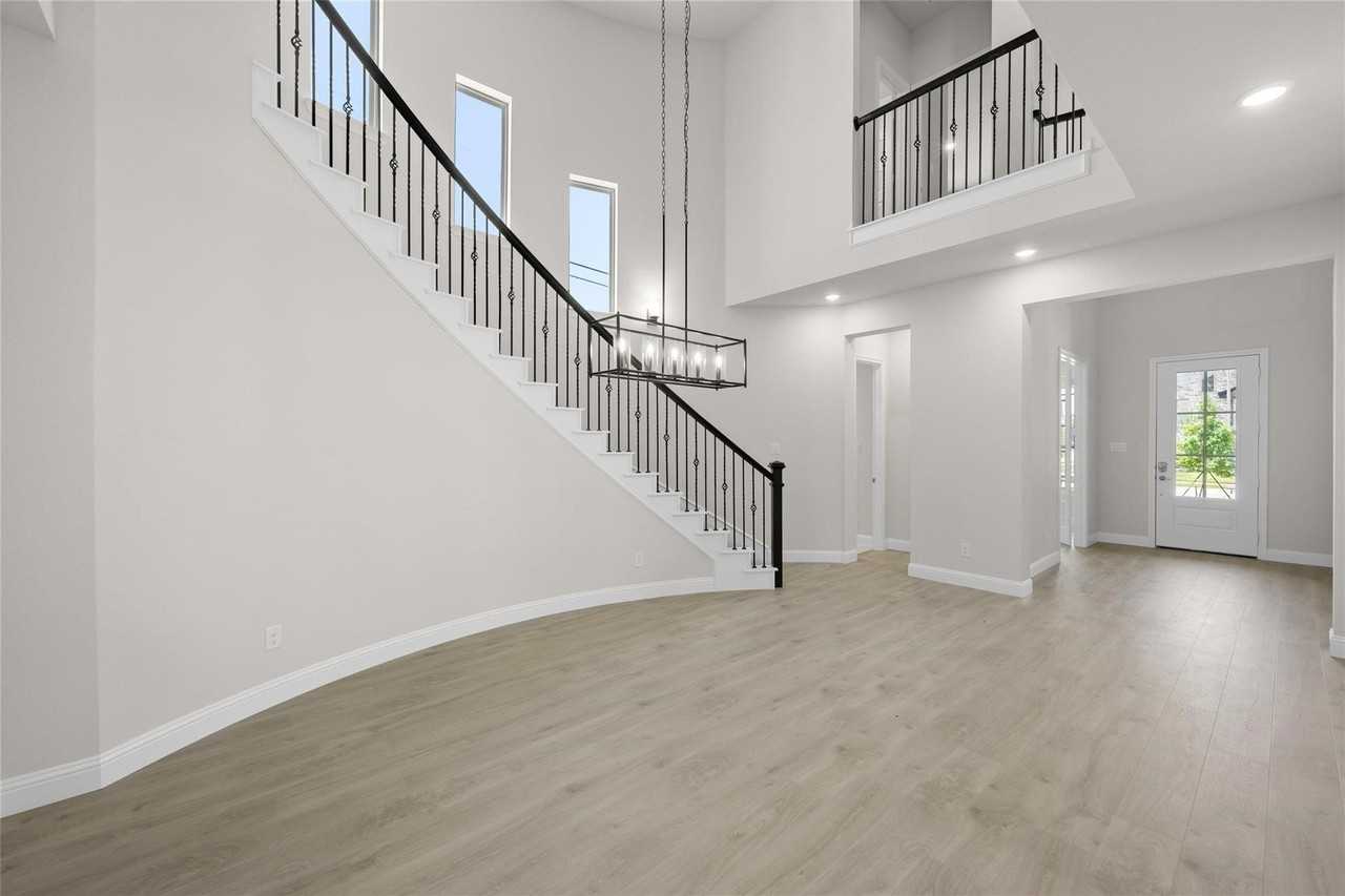 6978 Westlake Dr - Photo 5 of 26