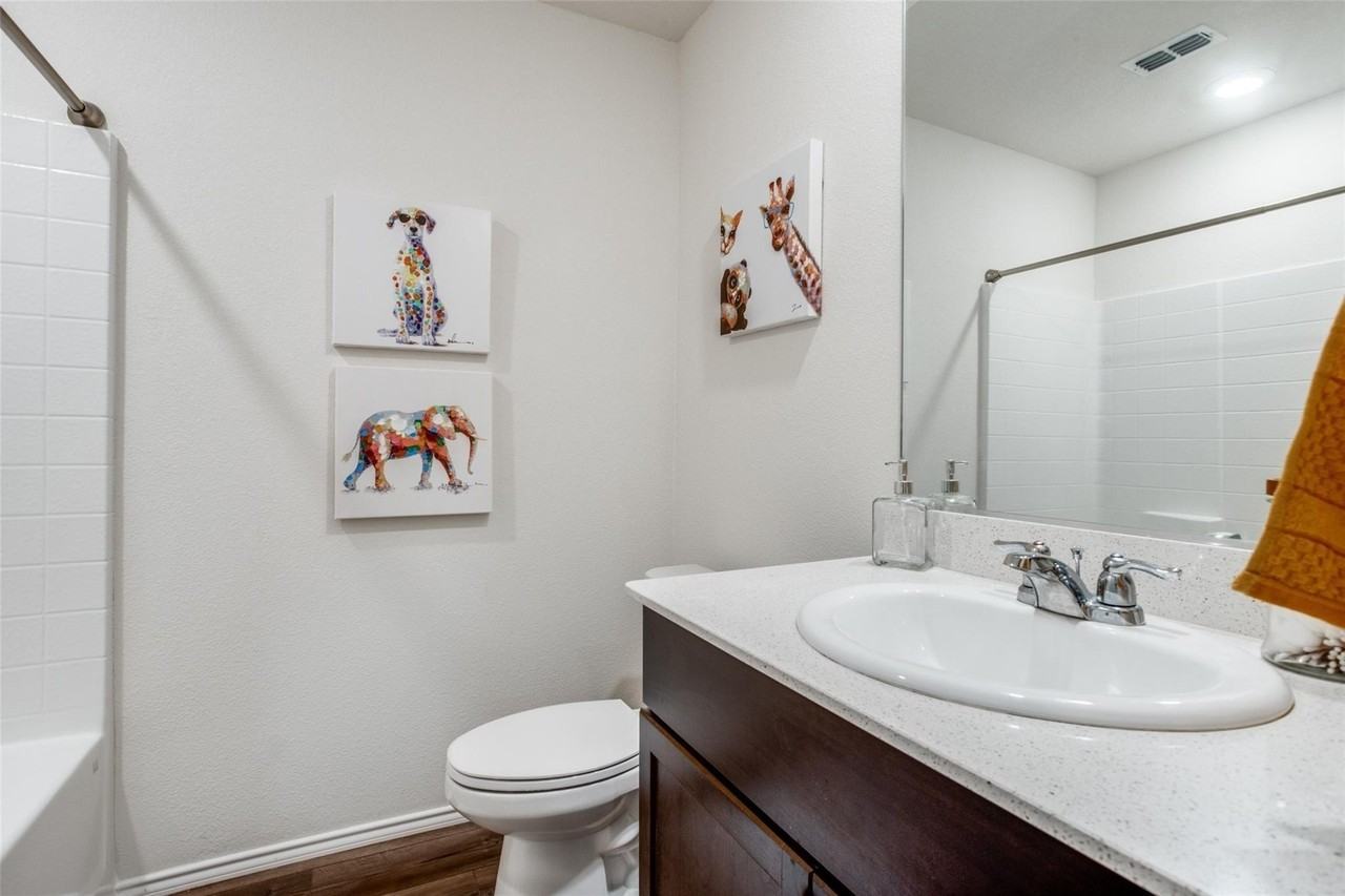 425 Sweet Shade Ln - Photo 7 of 10