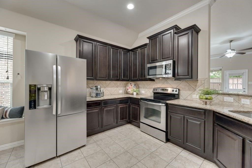 4416 Coney Island Dr - Photo 6 of 40