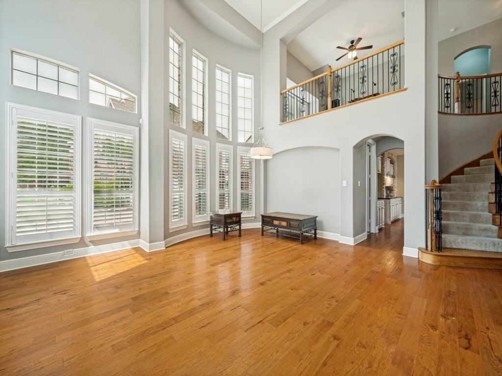 841 Wind Brook Ln - Photo 4 of 21