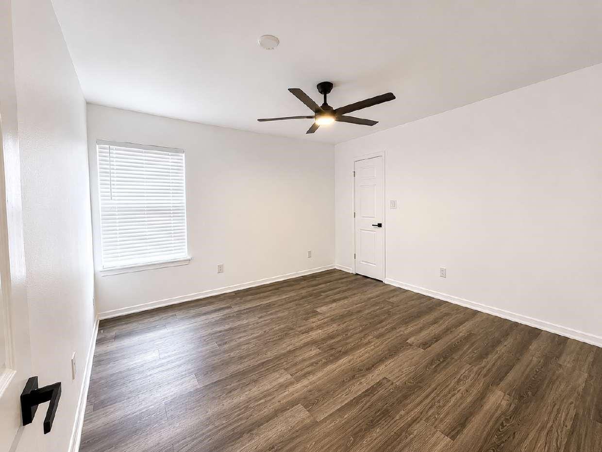 305 N Arizona Dr #307 - Photo 4 of 8