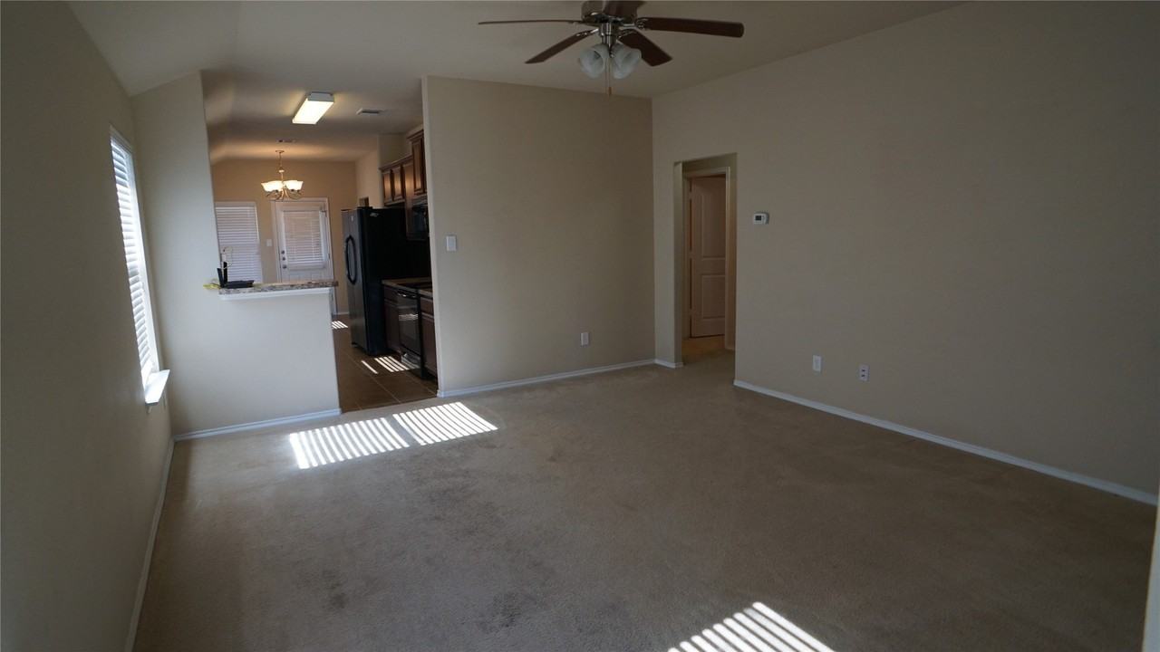 1817 Berrywood Dr - Photo 7 of 19