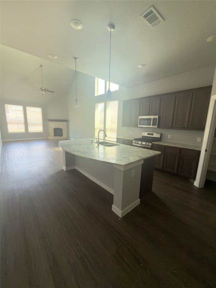 1825 Spoonbill Dr - Photo 6 of 28