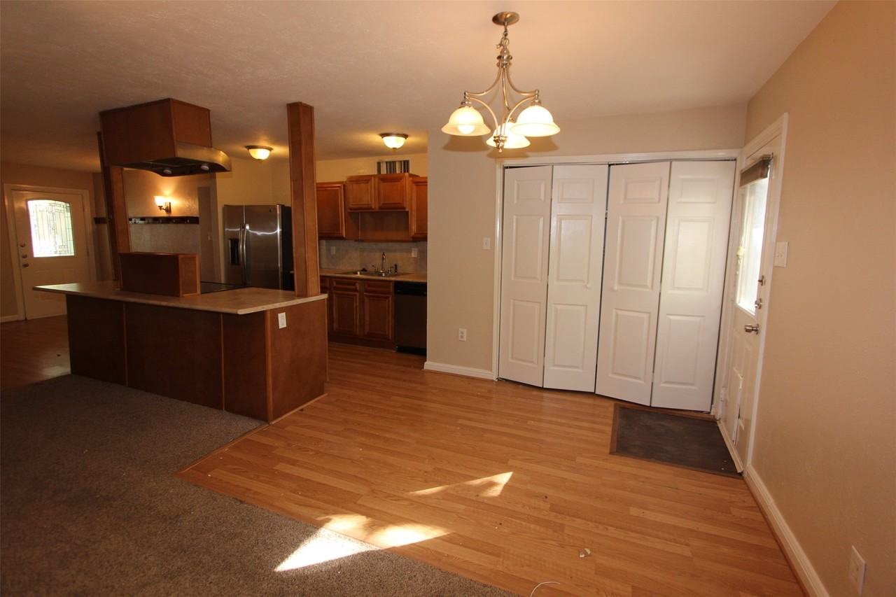 157 W Way Cir - Photo 2 of 12