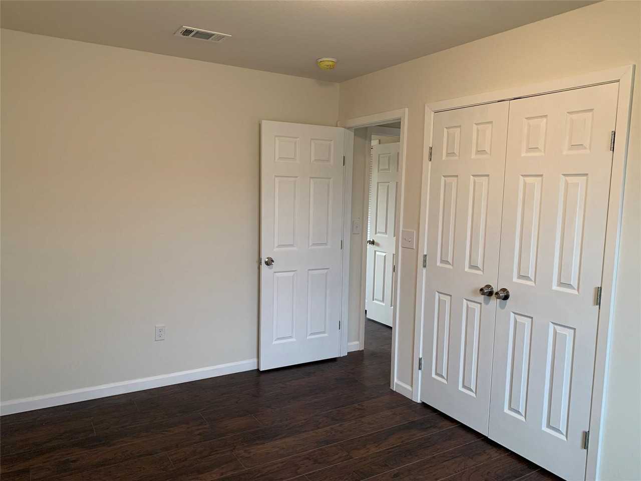 156 Bridlewood Ln - Photo 6 of 16