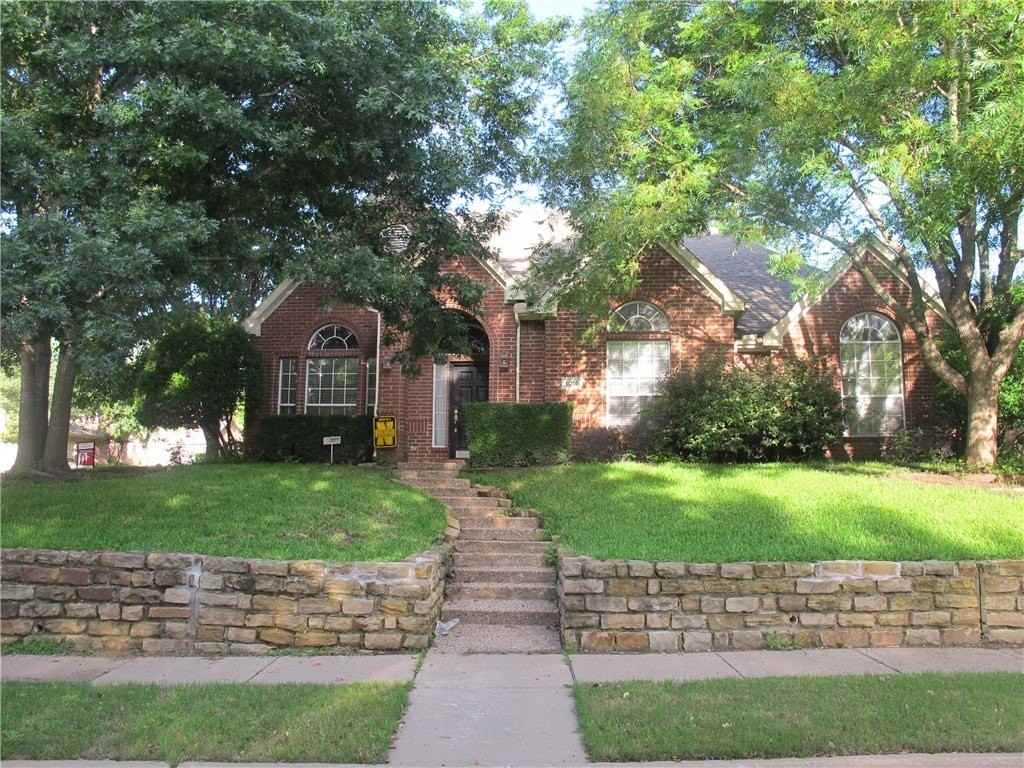 1010 Westwood Ct - Photo 3 of 39