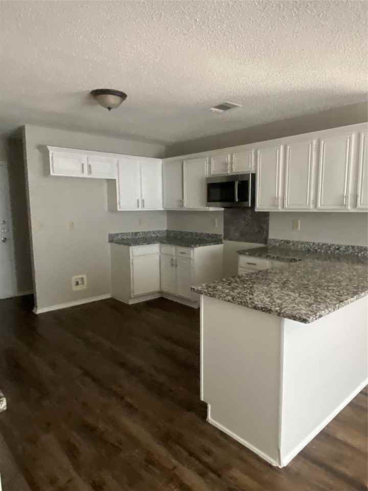 825 Springfield Dr - Photo 4 of 14