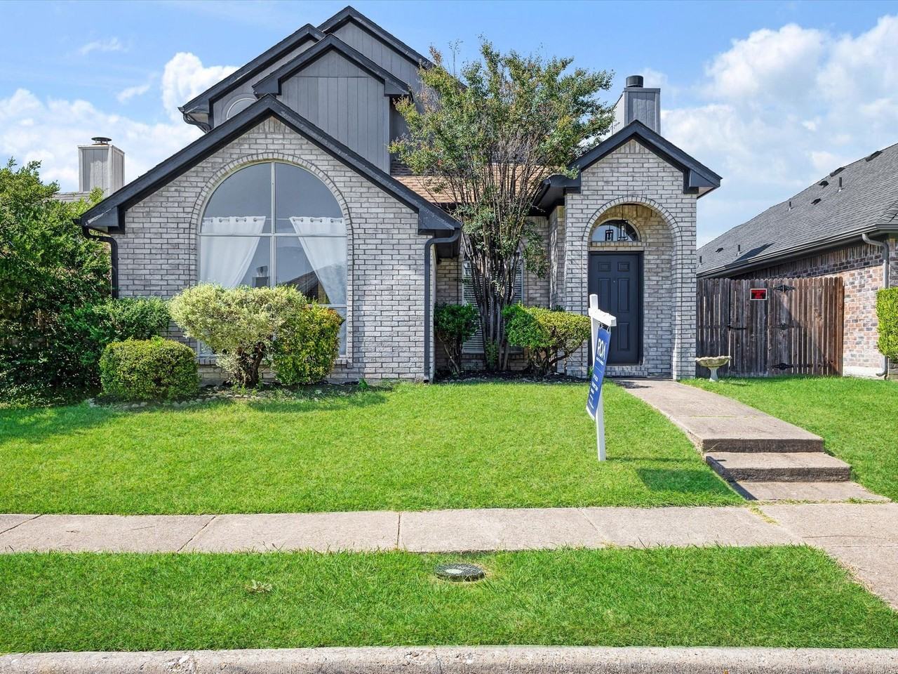 2409 Baretta Dr