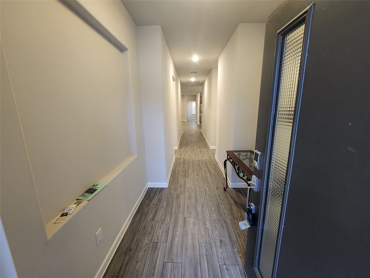 621 Maple Leaf Way - Photo 4 of 40